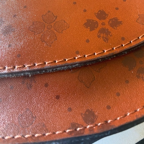 Patricia Nash Chelsea Chainlink Crossbody Signature Floret Print Minimal… - Picture 11 of 13